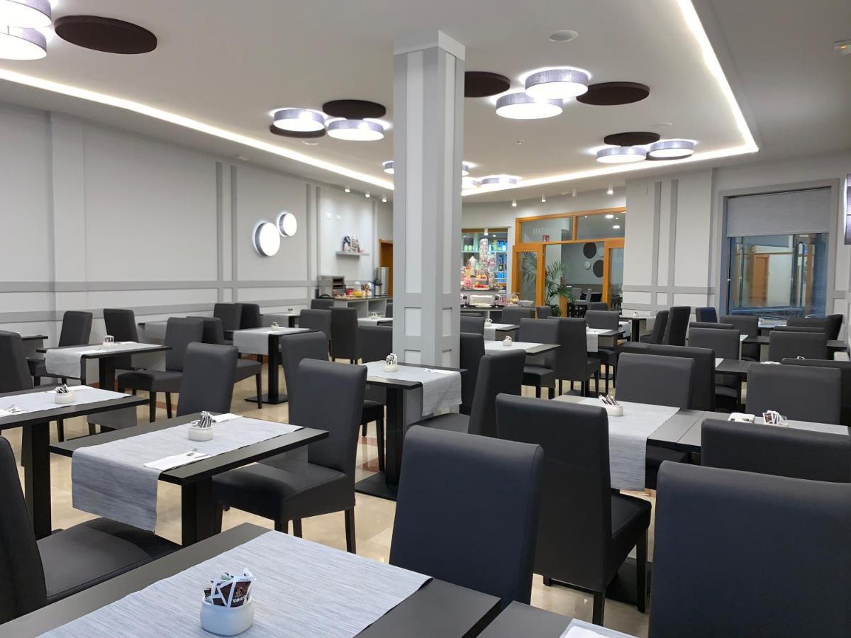 Hotel كومبارو المظهر الخارجي الصورة