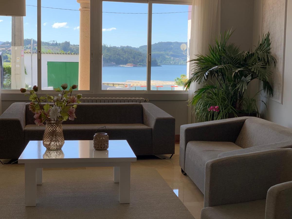 Hotel كومبارو المظهر الخارجي الصورة