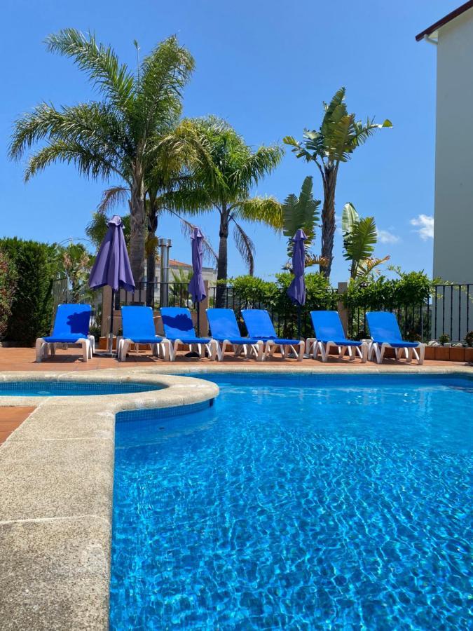 Hotel كومبارو المظهر الخارجي الصورة