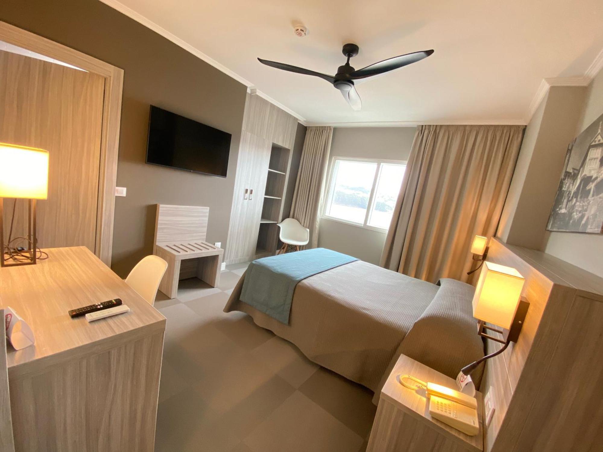 Hotel كومبارو المظهر الخارجي الصورة