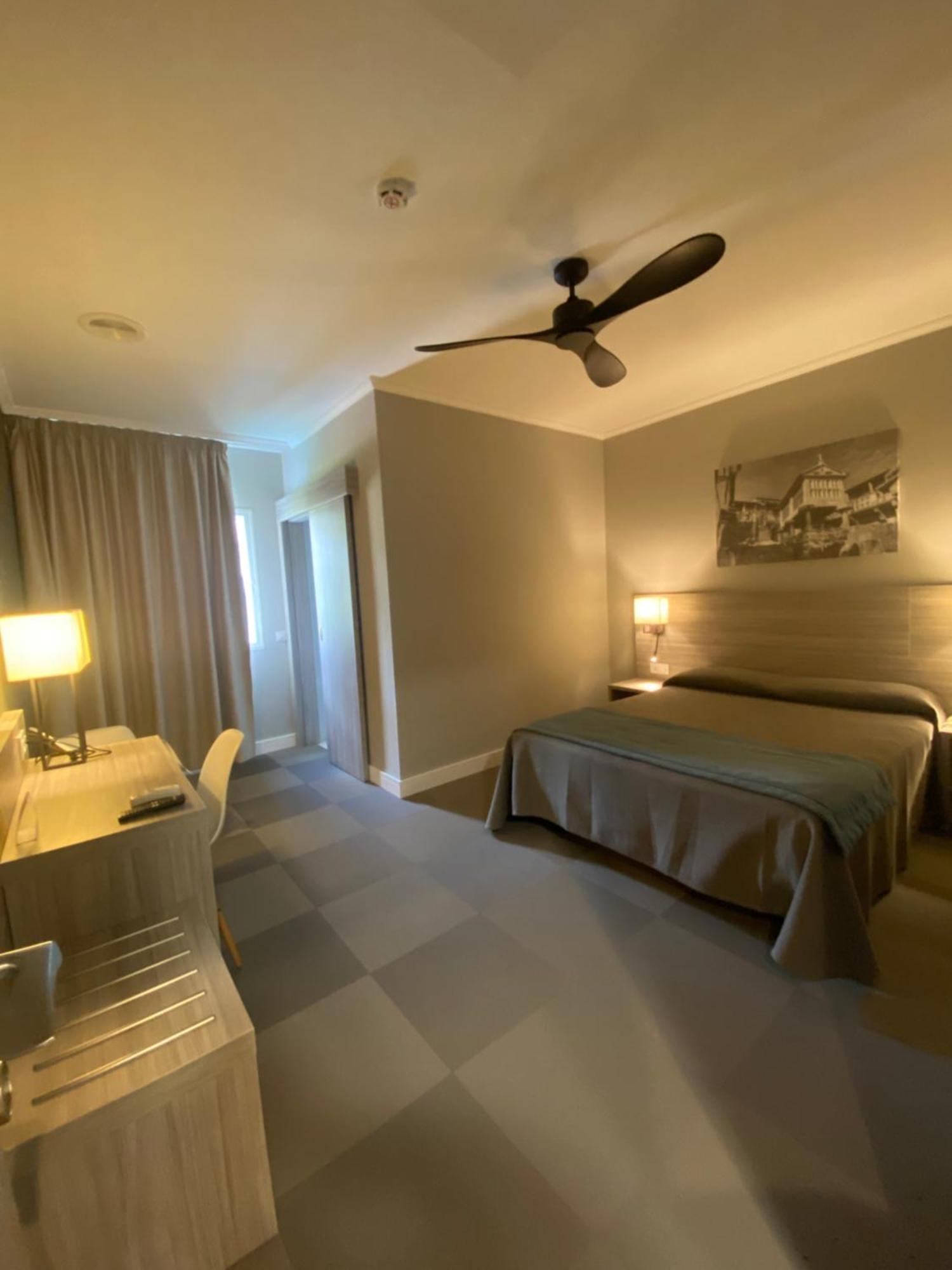 Hotel كومبارو المظهر الخارجي الصورة
