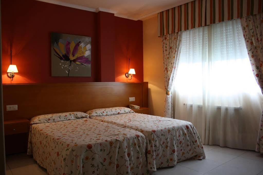 Hotel كومبارو المظهر الخارجي الصورة